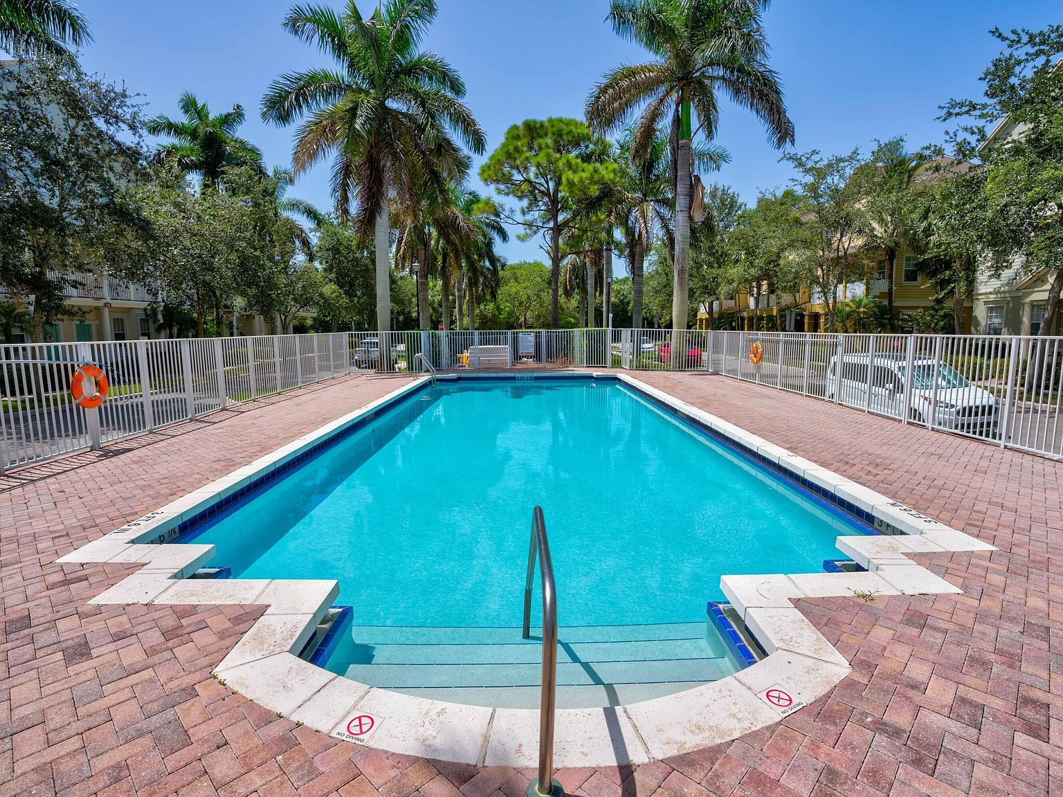 122 W Royal Palm Cir APT 104 Jupiter, FL 33458  | New build