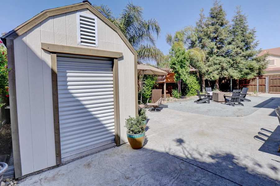 777 Everglade Avenue, Clovis, CA 93619, USA  | Single Family