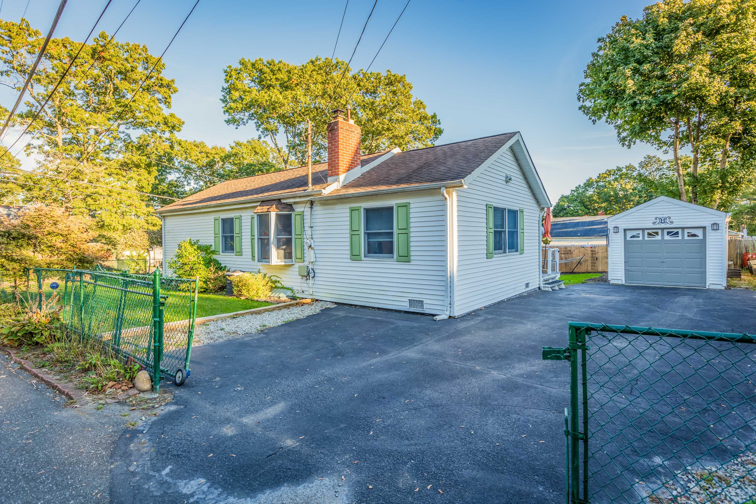 218 North 7th Street, Ronkonkoma, NY, USA, 11779  | Single Family