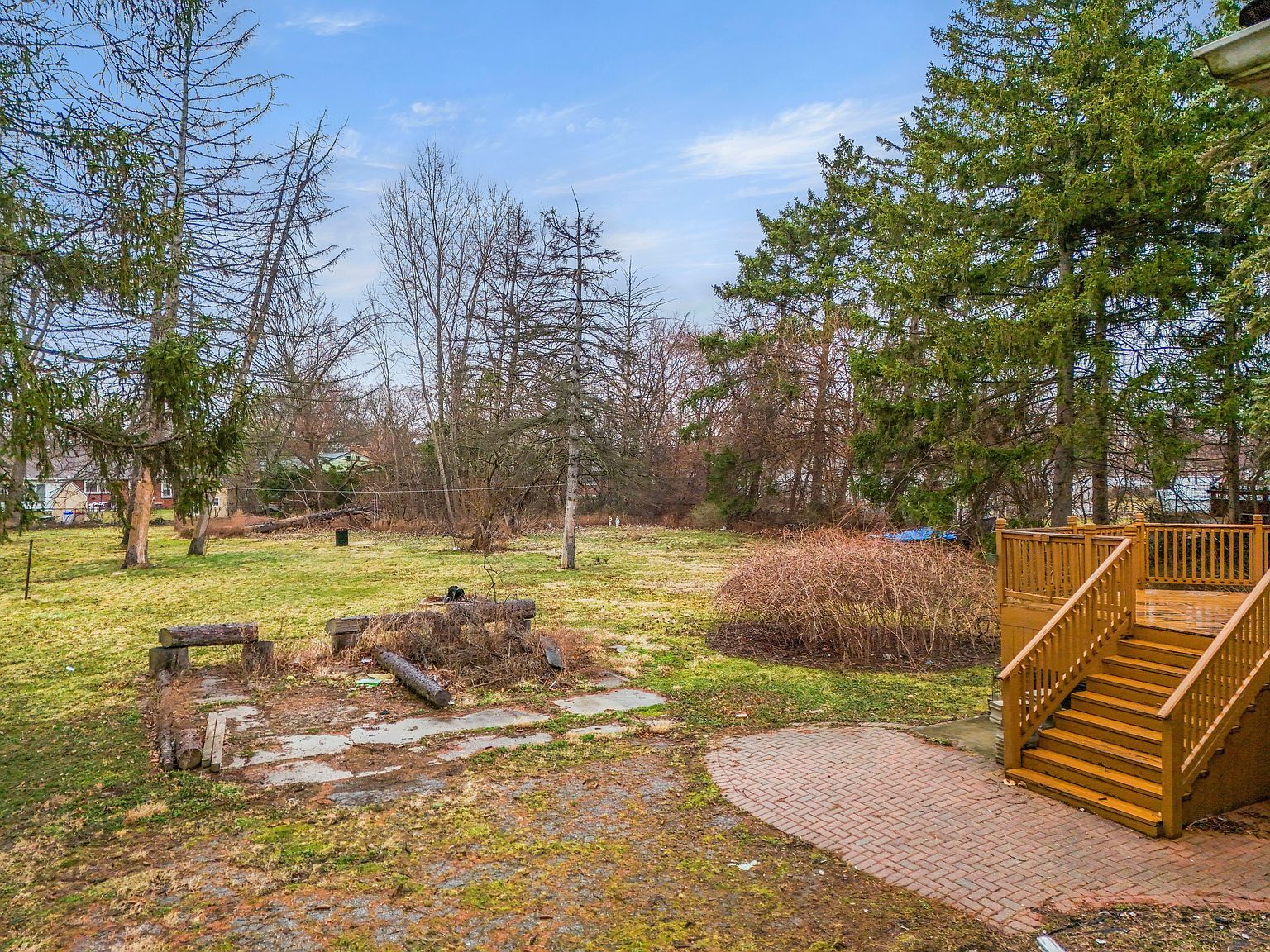 8421 E Ten Mile Rd Center Line, MI 48015  | Single Family