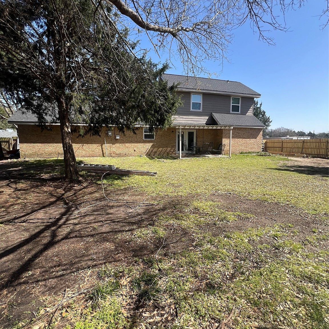 104 Cedar Creek Dr Groesbeck, TX 76642  | Single Family