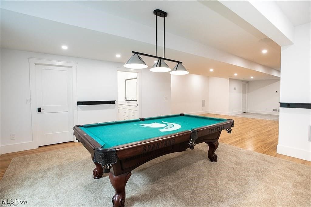 Carlton Ave Westlake, OH 44145  | Single Family