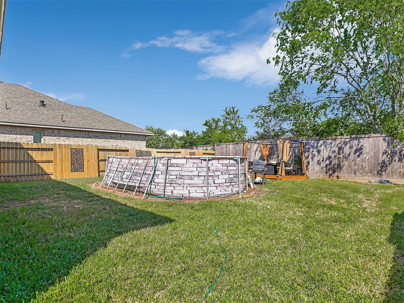 1905 Acklen Run Dr Rosharon, TX 77583  | Single Family