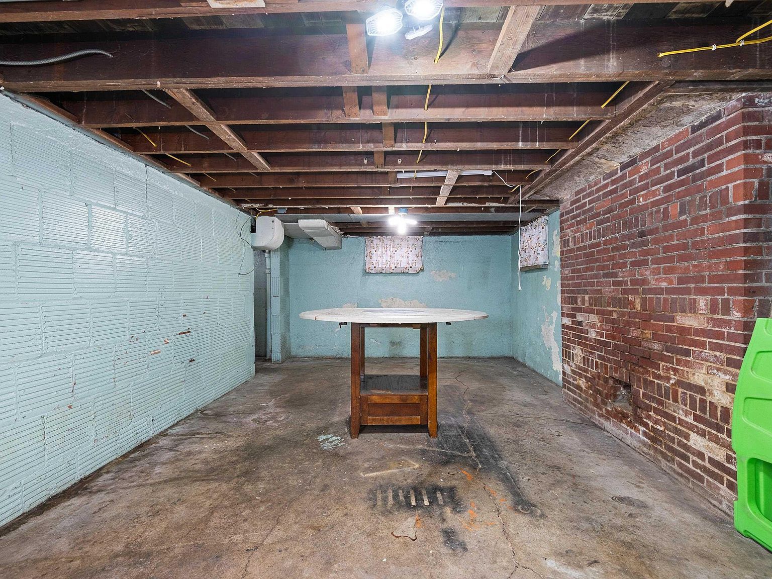 602 S 9th St Clinton, IA 52732  | Single Family