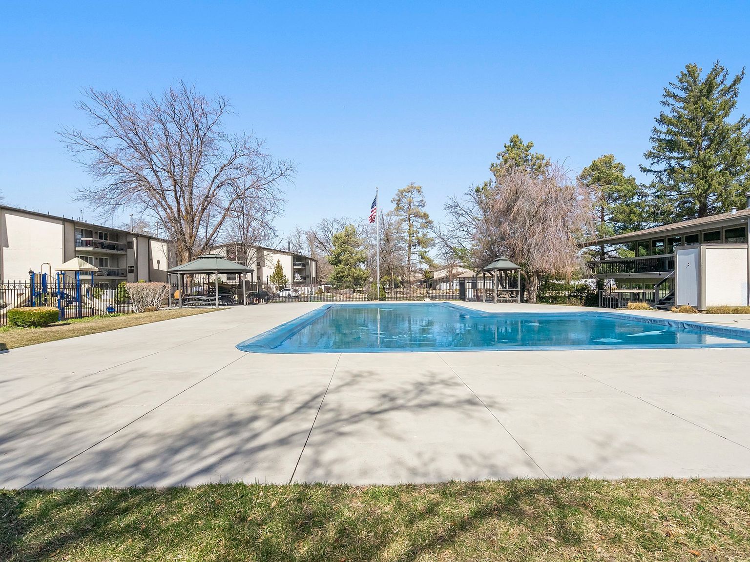 5809 S Waterbury Dr UNIT D Salt Lake City, UT 84121  | Condominium