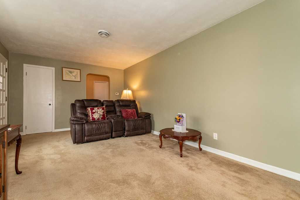 8144 Stockbridge Road, Mentor, OH, USA, 44060 - Thumbnail 3