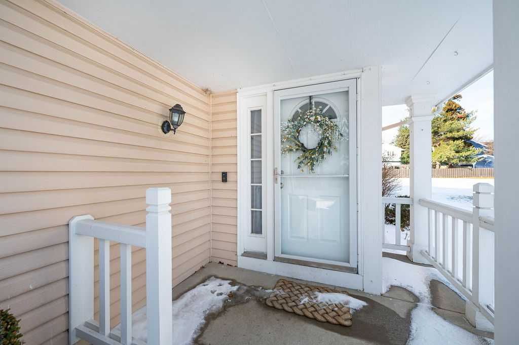 1187 Brookline Pl Apt A, Willoughby, OH, 44094 - Thumbnail 3