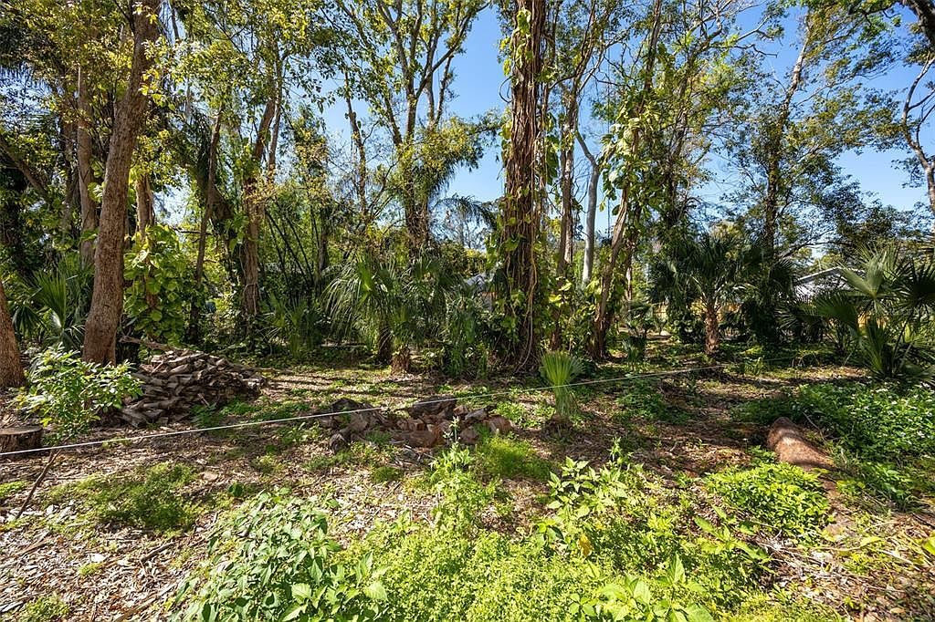 Boston St #20 Tarpon Springs, FL 34689  | Land/Lot