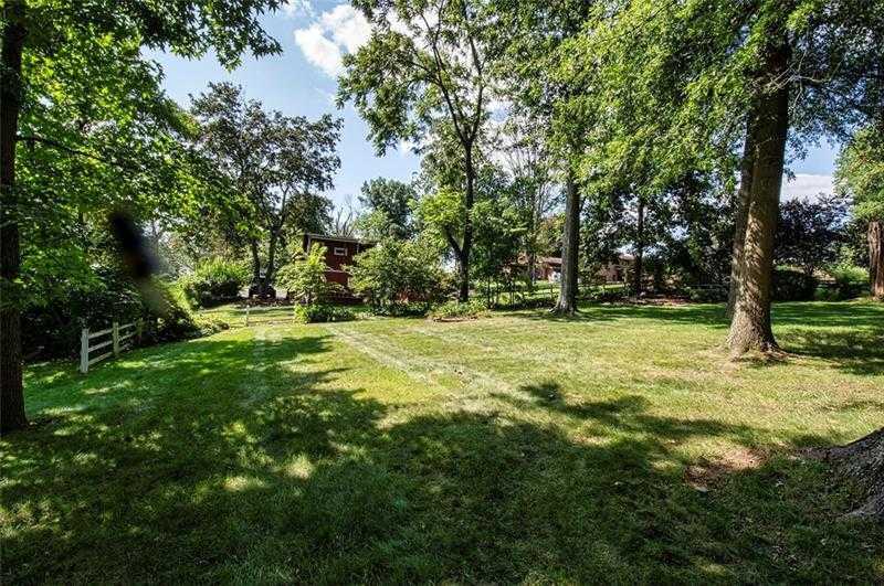 468 Sylvania Dr, Canonsburg, PA 15317, USA  | Single Family