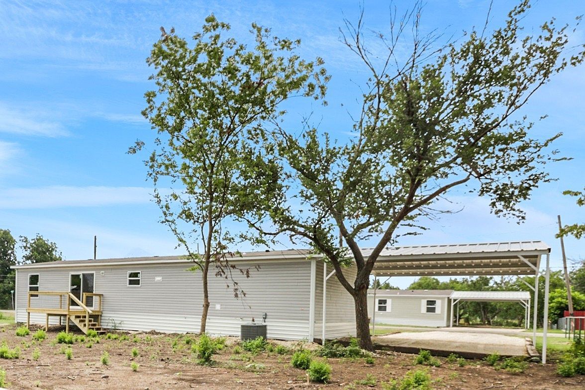 708 W 8th St Coleman, TX 76834 | New build