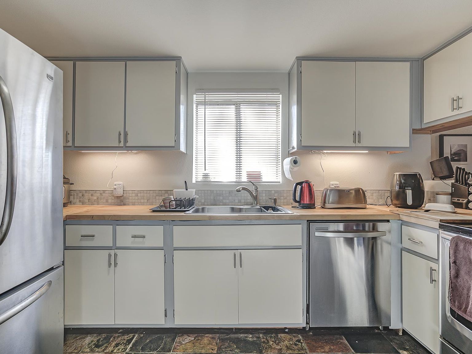 15728 1st Ave Hornbrook, CA 96044 | Single Family