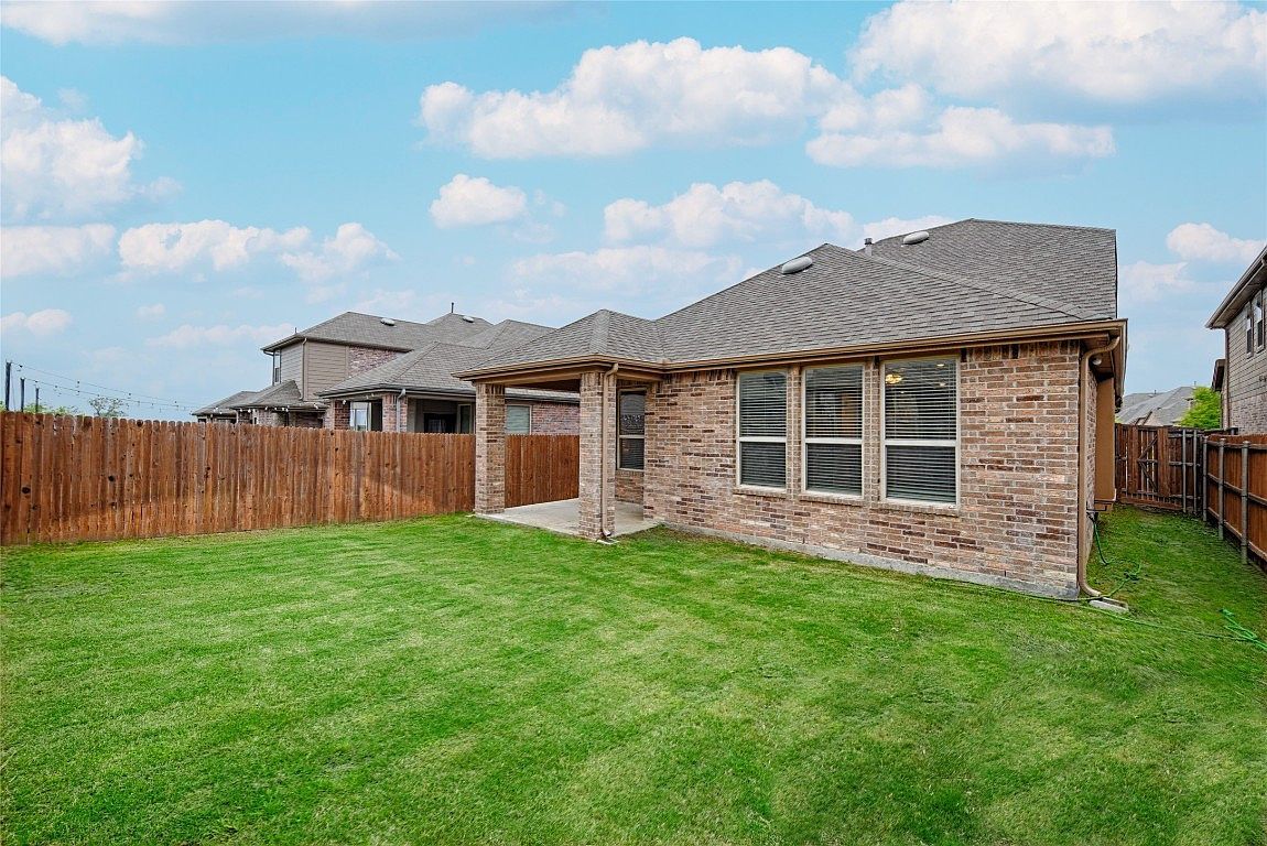 1966 Marble Ln Heartland, TX 75126  | Single Family
