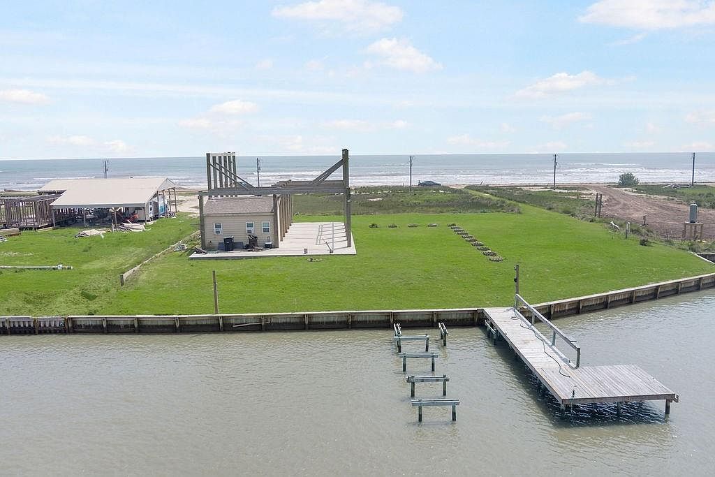 897 Private Road 683 Sargent, TX 77414  | Land/Lot