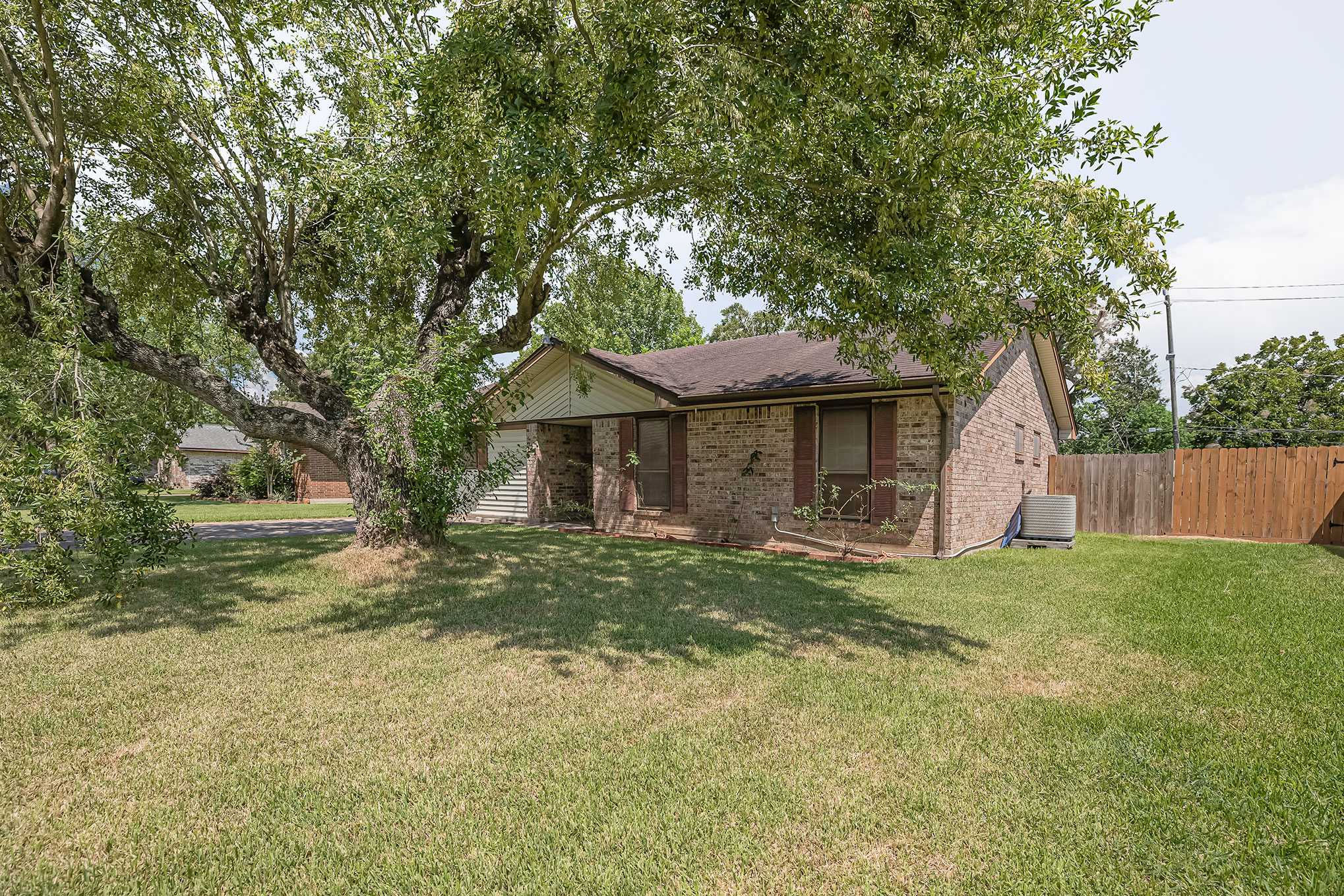 7201 South Kansas Street, La Porte, TX, USA, 77571 | Single Family