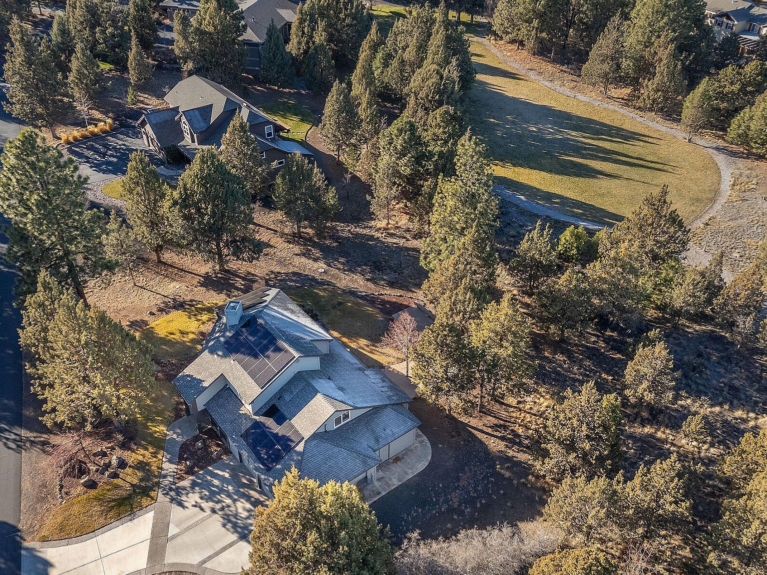 900 NW Chelsea Loop Bend, OR 97703 | Single Family