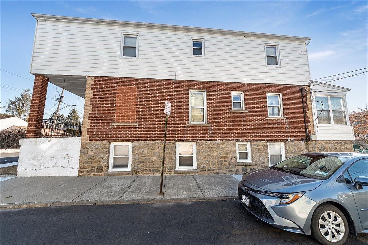 30 College Pl Yonkers, NY 10704 | Multi Family