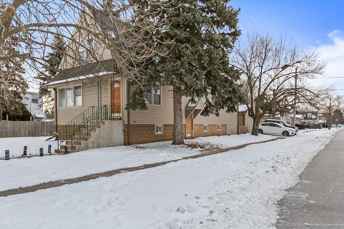 5649 W 87th Pl Oak Lawn, IL 60453  | Multi Family