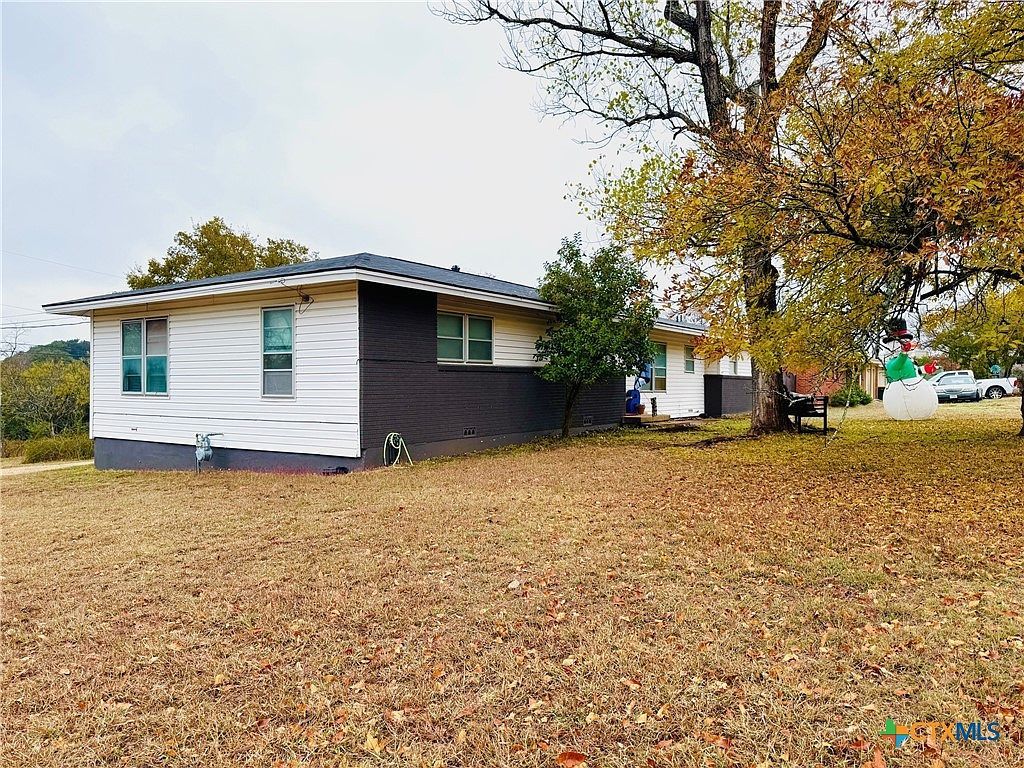 124 Cottonwood Dr Gatesville, TX 76528  | Single Family