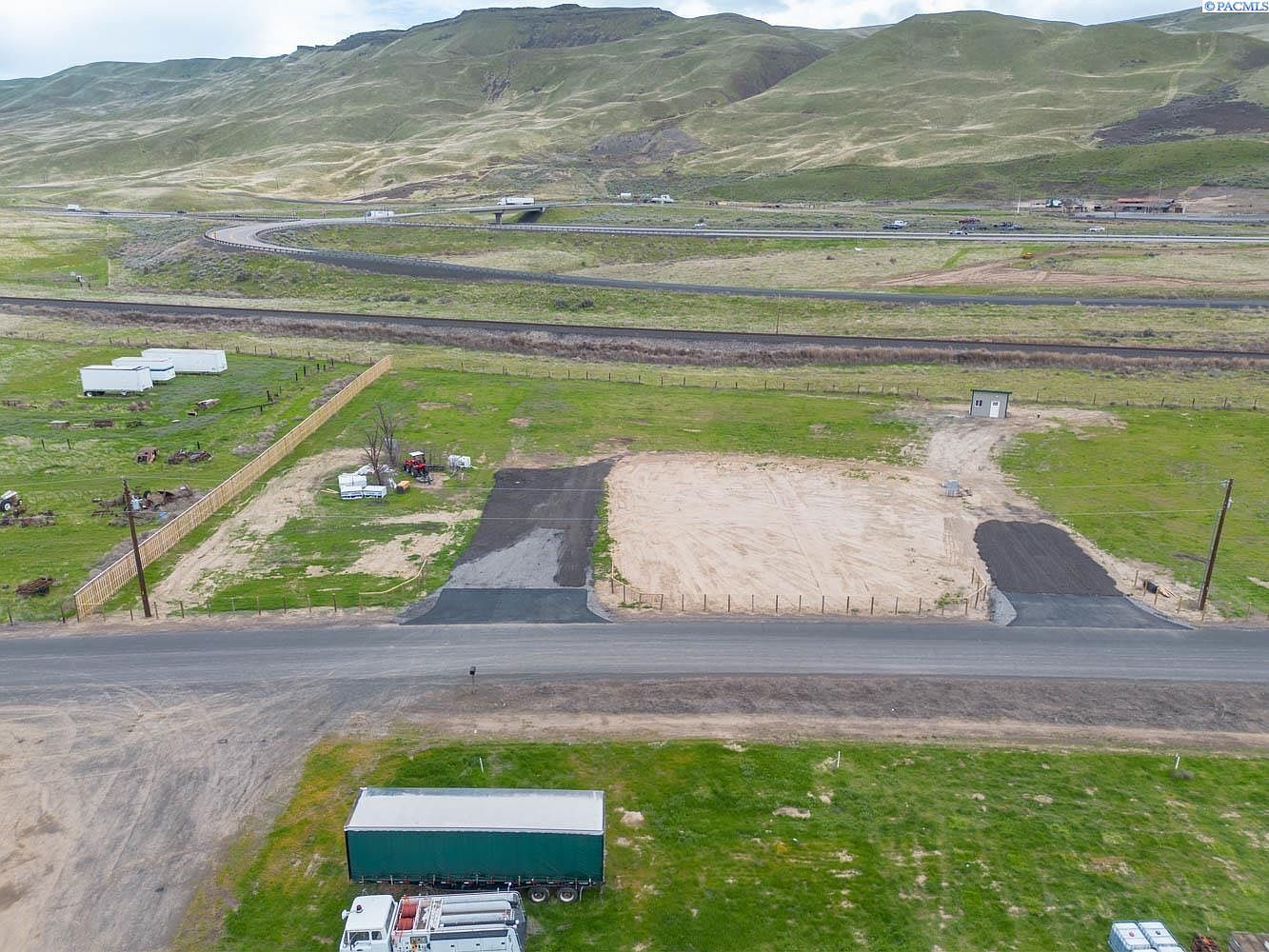 Nka N Hansen Rd Prosser, WA 99350  | Land/Lot