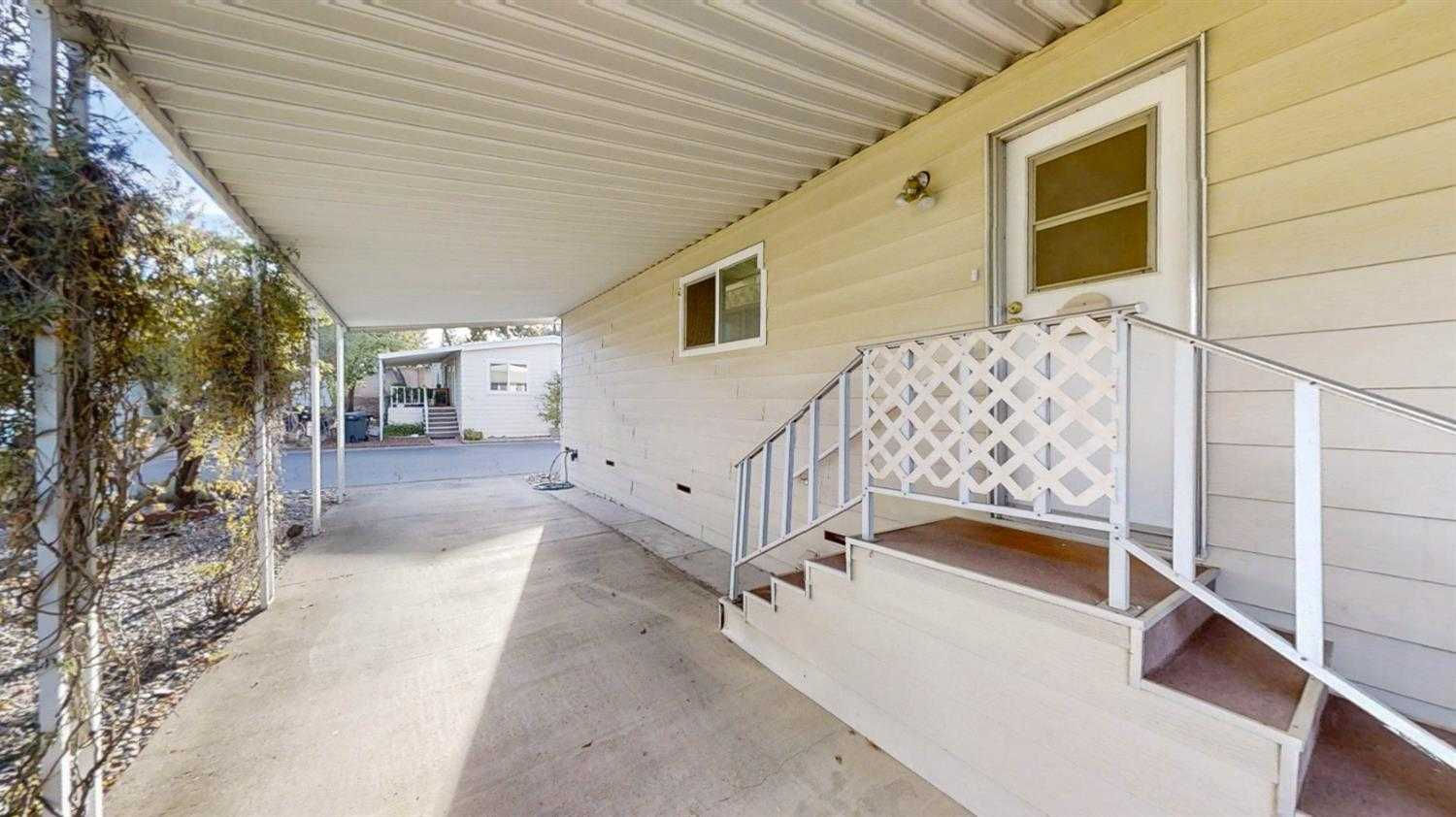 156 Rimma Way, Roseville, CA, 95661 - Thumbnail 4