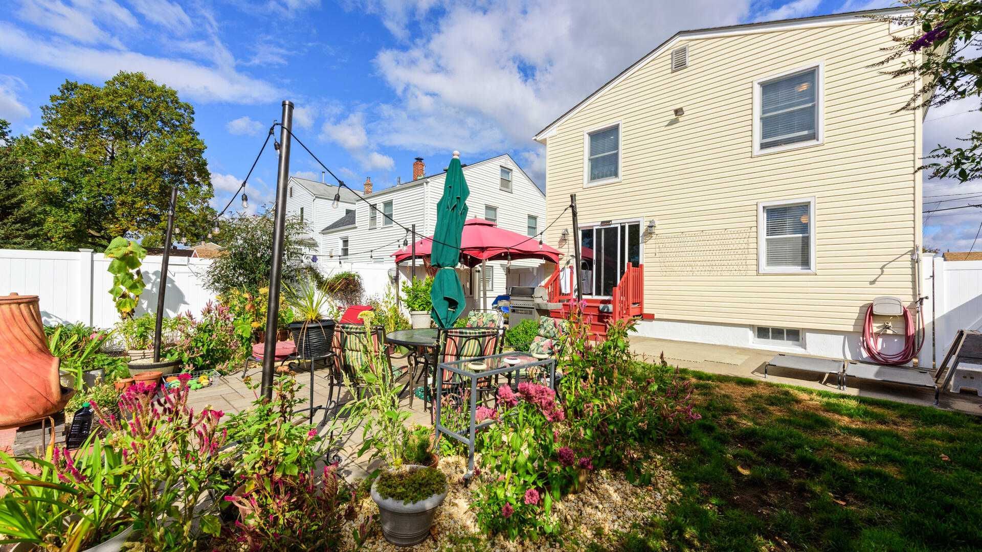 21 Highfield Road, Colonia, NJ, USA, Woodbridge Township, 7067  | Single Family