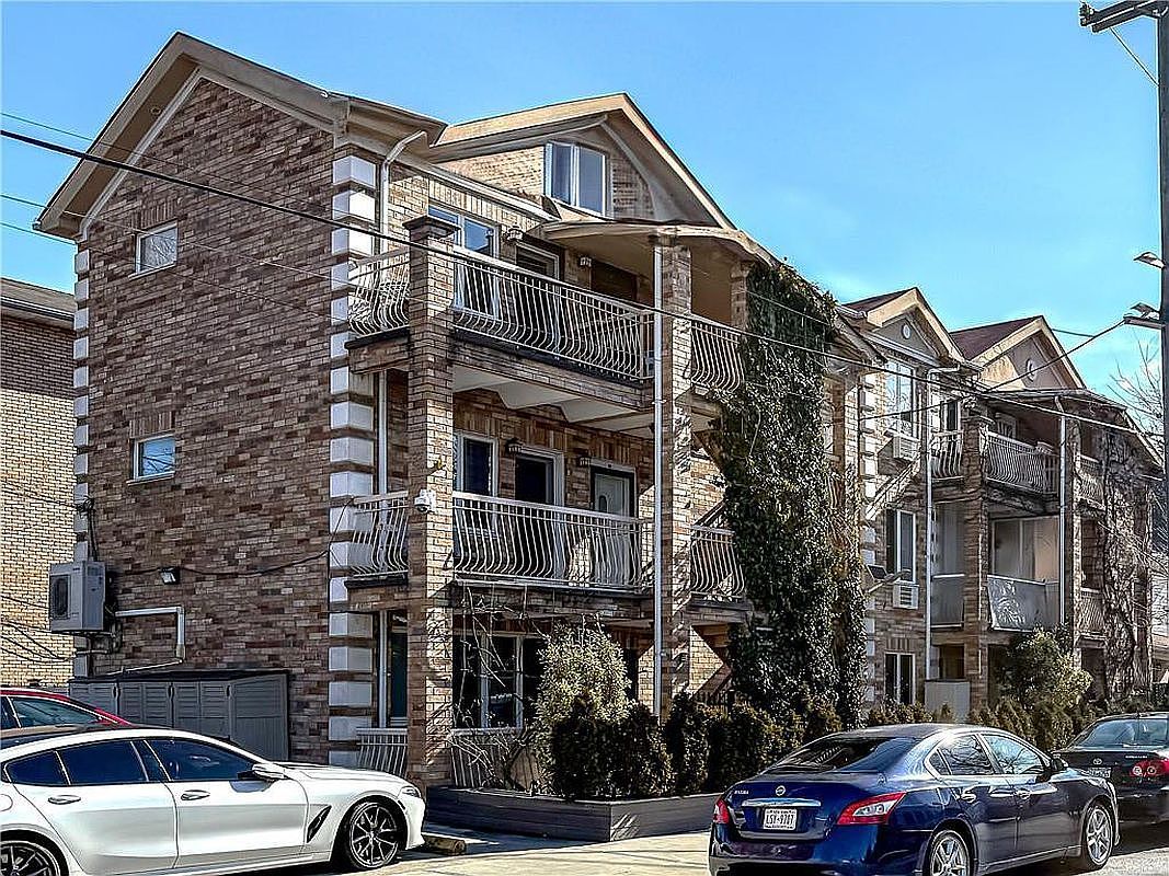 2601 E 26th St #1A Brooklyn, NY 11235  | Condominium