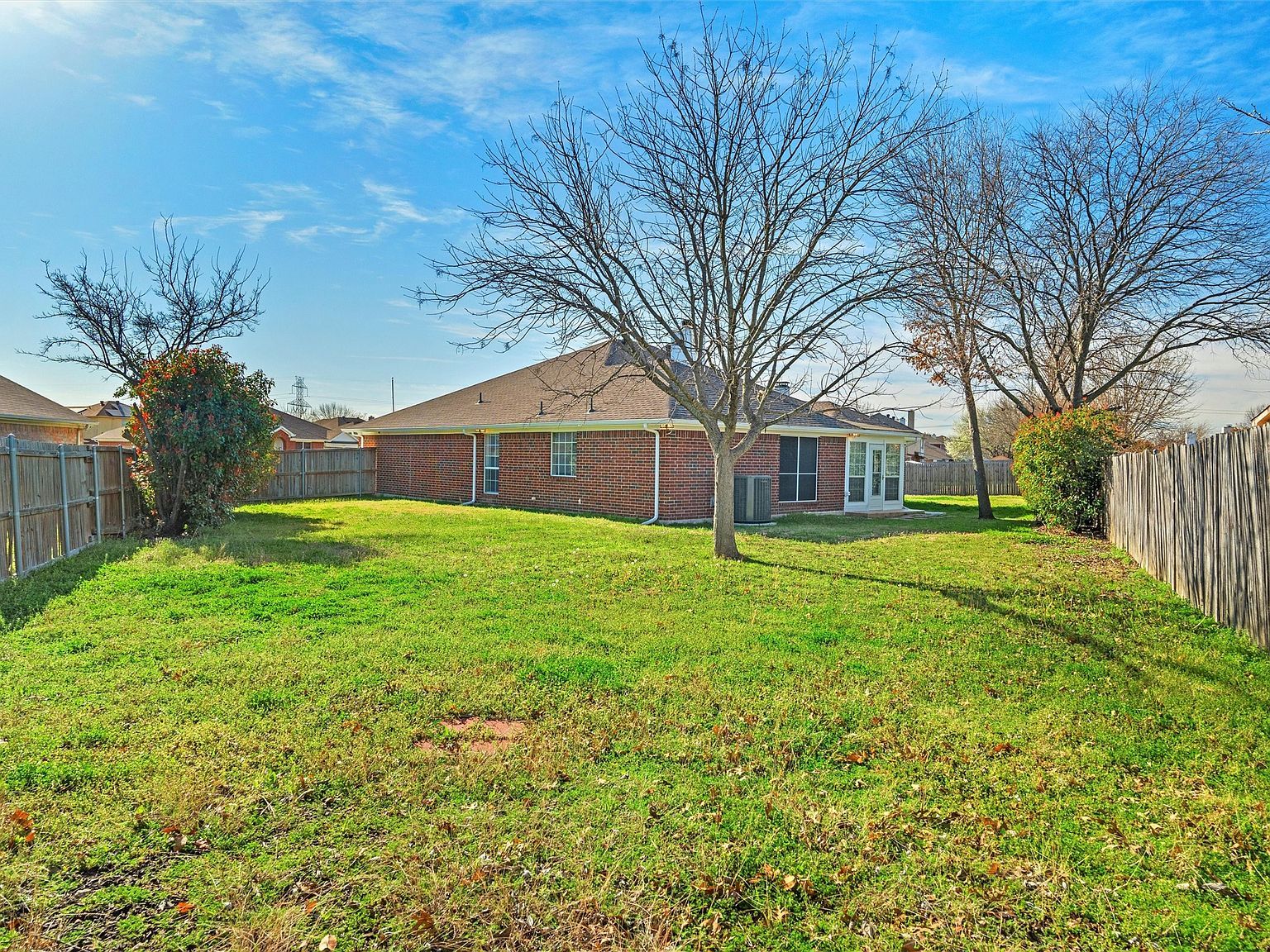 2131 Post Wood Ln Arlington, TX 76018  | Single Family