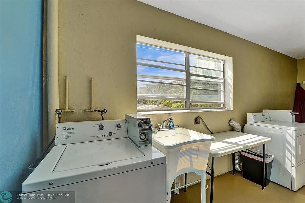 2010 Fillmore St APT 202 Hollywood, FL 33020 | Condominium