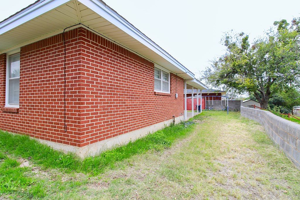 1705 Harvard Ave Big Spring, TX 79720 | Single Family