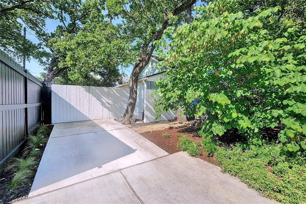 3113 Lafayette Ave #1 Austin, TX 78722  | Condominium