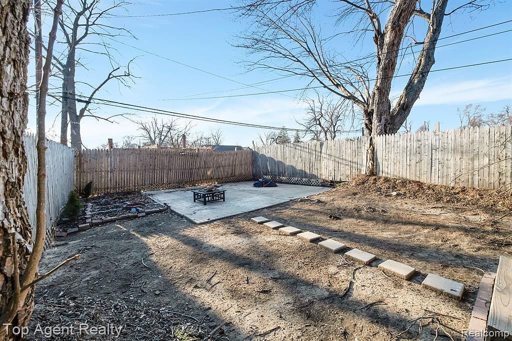 1747 Canton St Detroit, MI 48207  | Single Family