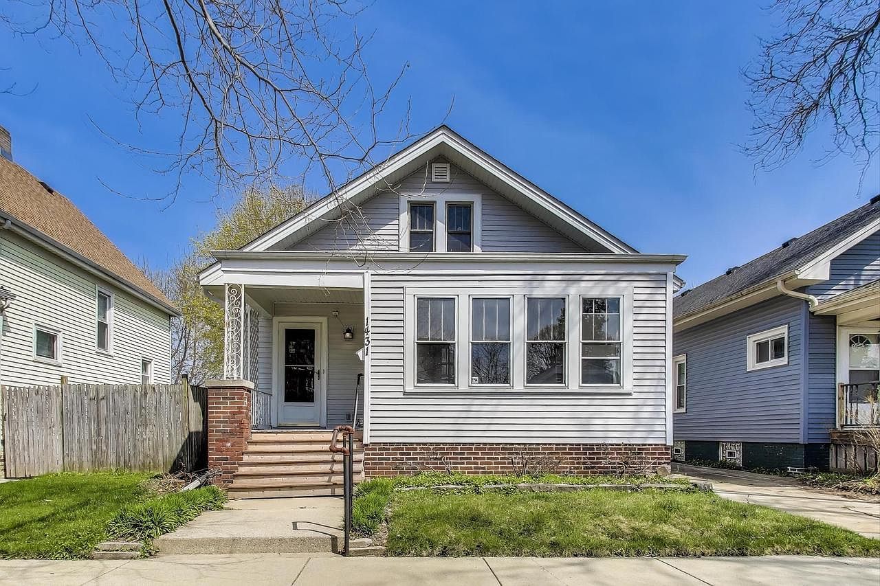 1431 Blaine Ave Racine, WI 53405  | Single Family