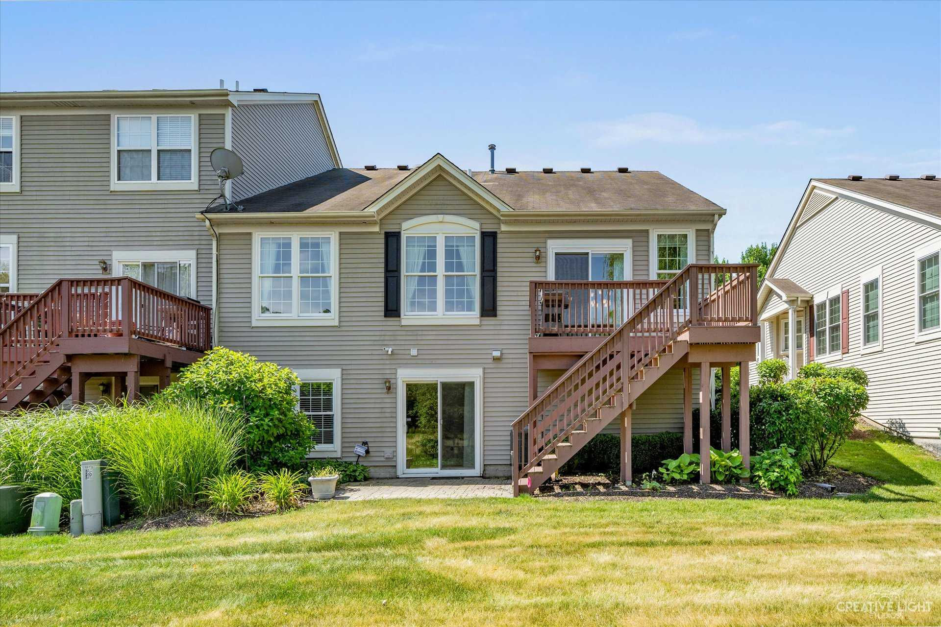 157 Briarwood Drive, Gilberts, IL, USA, 60136  | Town Home