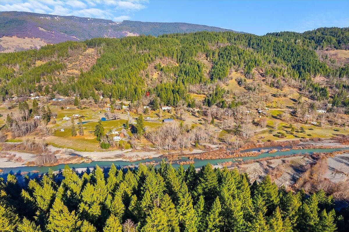 1200 Van Duzen Rd Mad River, CA 95526  | New build