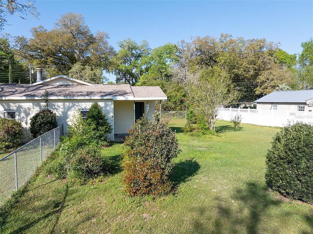 207 Senter Ave NW Branford, FL 32008 | Single Family
