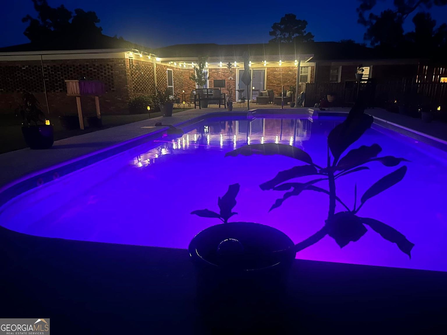 2026 Ellis Ln Blackshear, GA 31516  | Single Family