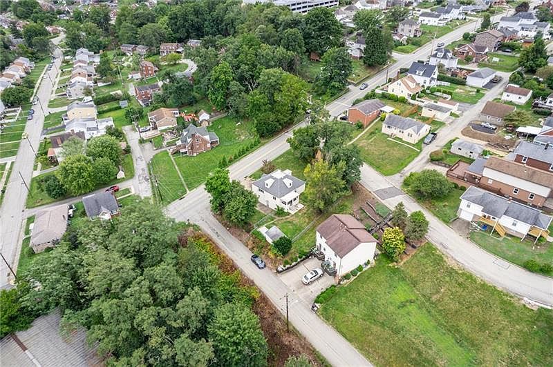 301 Lewis Ave Jeannette, PA 15644 | Single Family