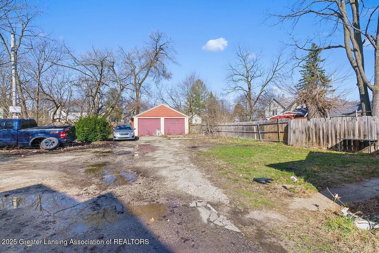 1219-1223 N Washington Ave Lansing, MI 48906  | Multi Family