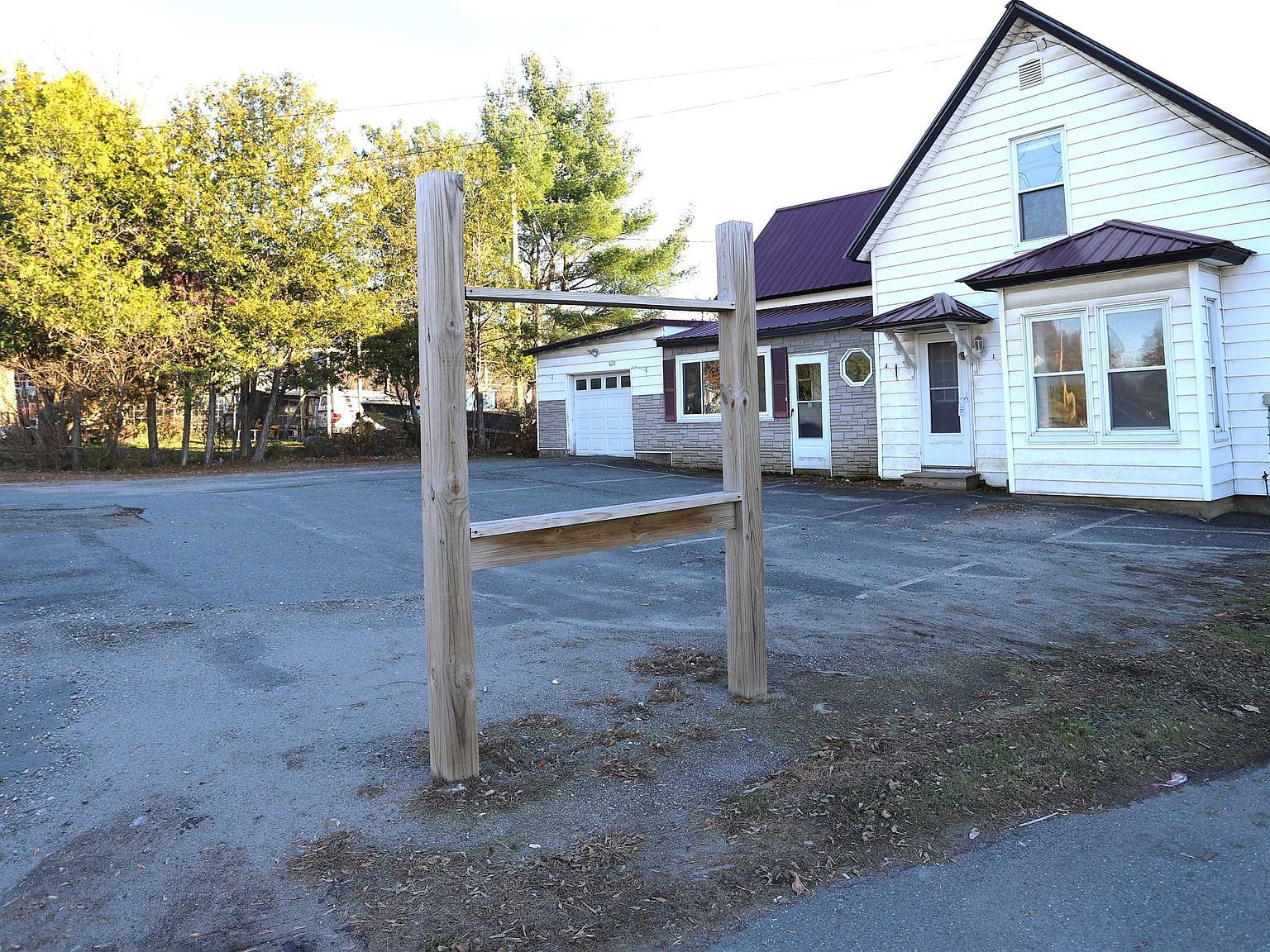 620 E Main St Newport, VT 05855 | Single Family