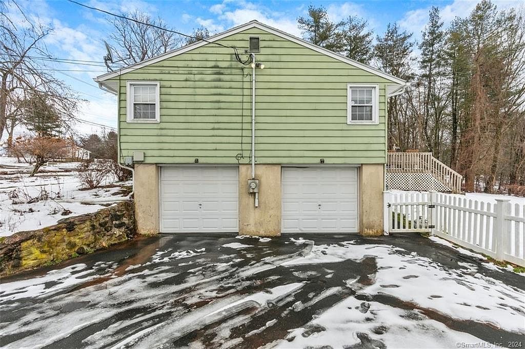 6 Norman Rd Hamden, CT 06514 | Single Family