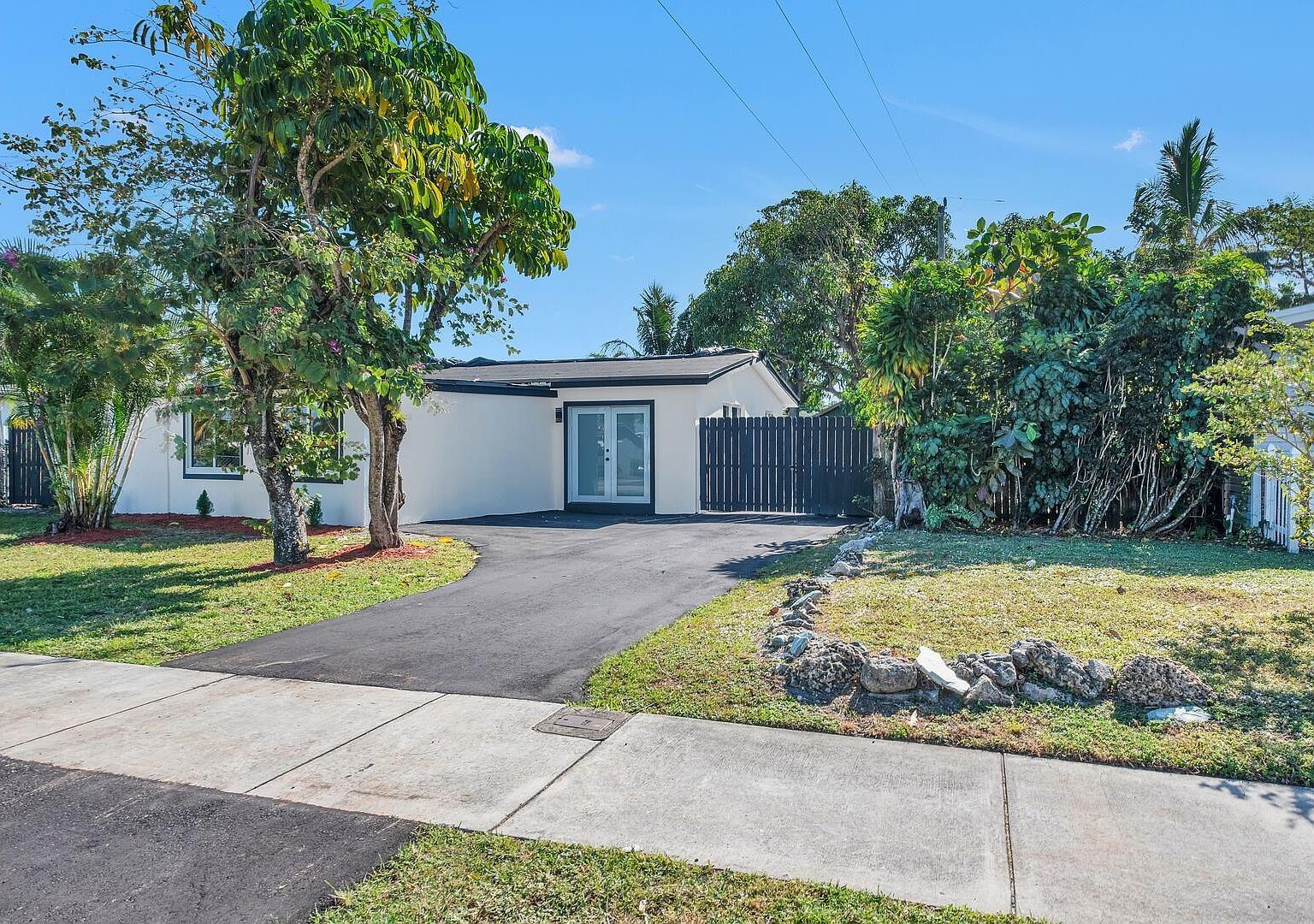 120 NE 57th Ct Oakland Park, FL 33334  | Single Family