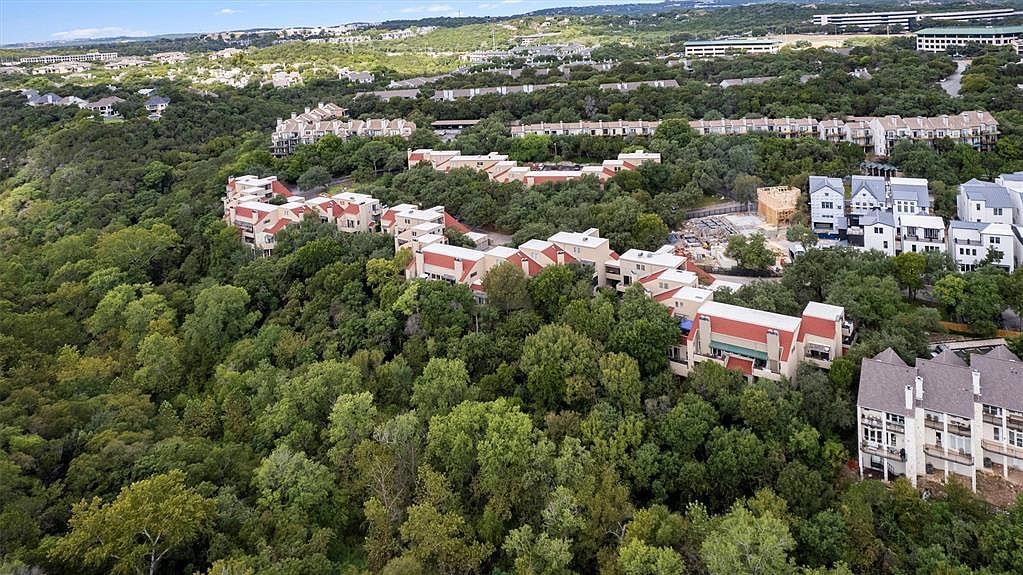 1707 Spyglass Dr APT 74 Austin, TX 78746  | Condominium
