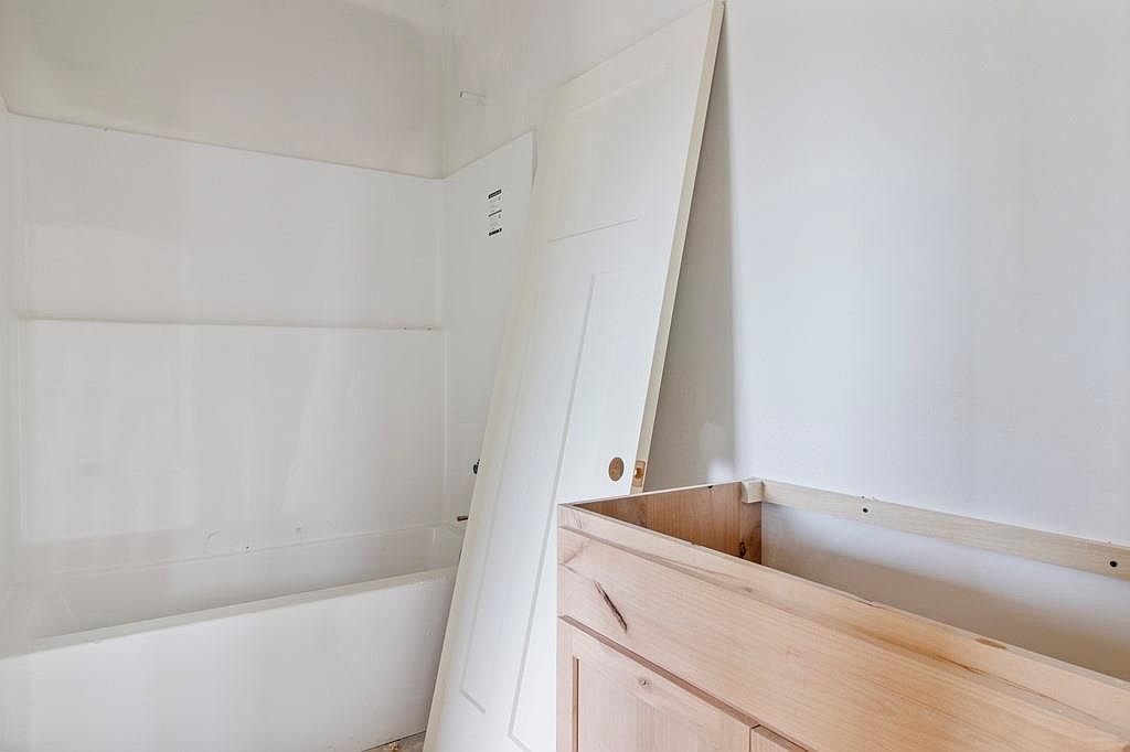 1811 Halls Creek Ave Raymore, MO 64083  | Single Family