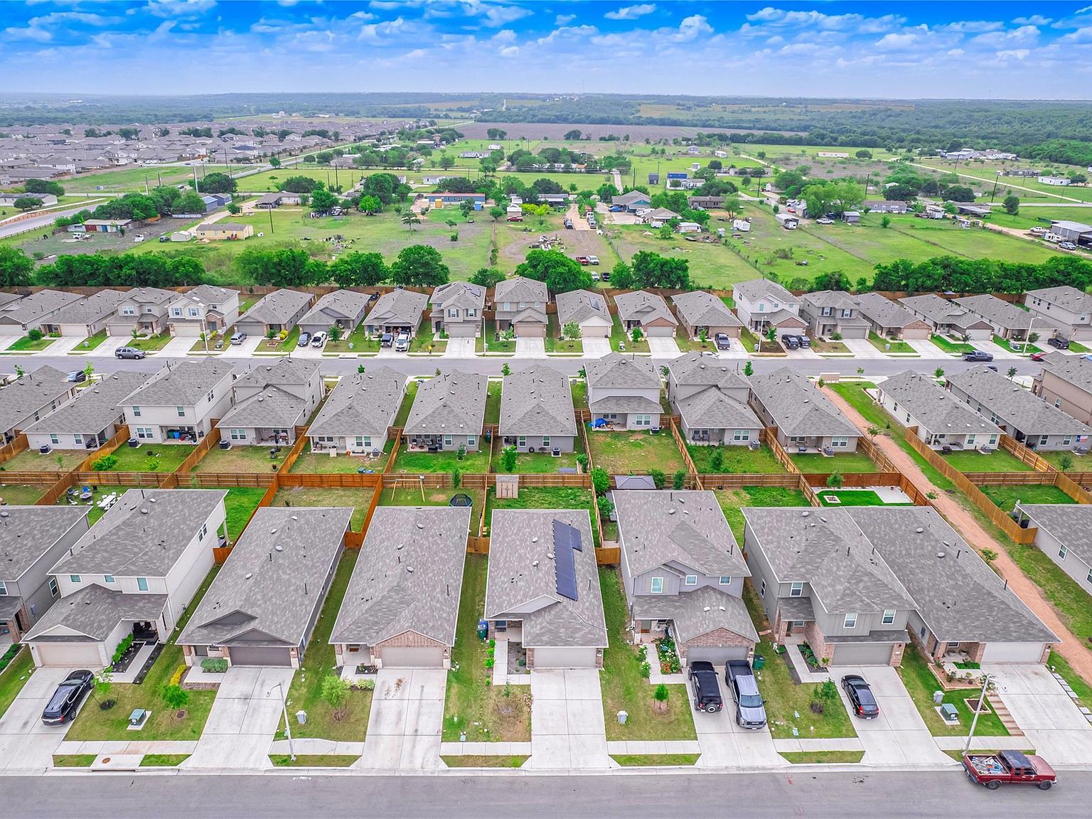 205 Granary Dr Uhland, TX 78640  | Single Family