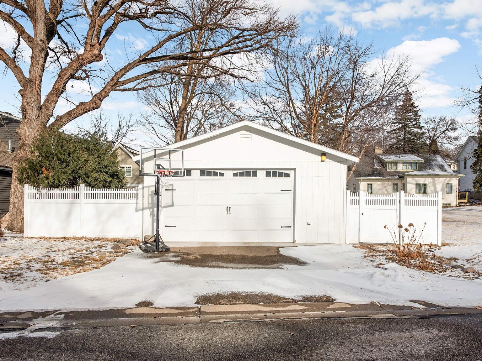 150 1st St Excelsior, MN 55331 | Single Family