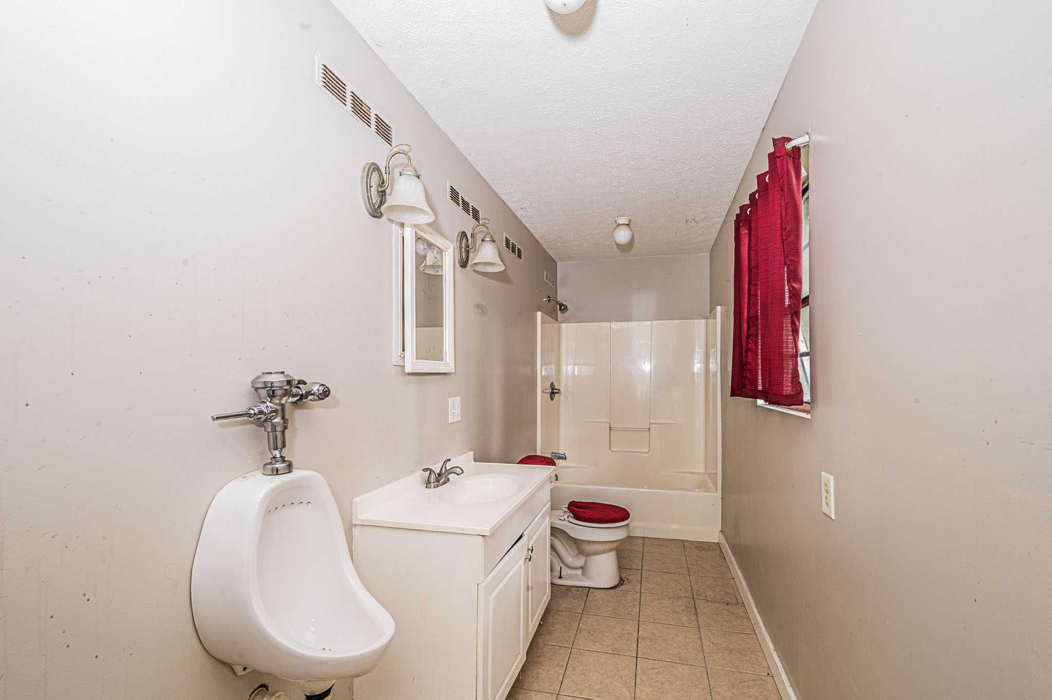 4312 Anna Sandhill Road, Bowling Green, KY, USA, 42101  | Single Family