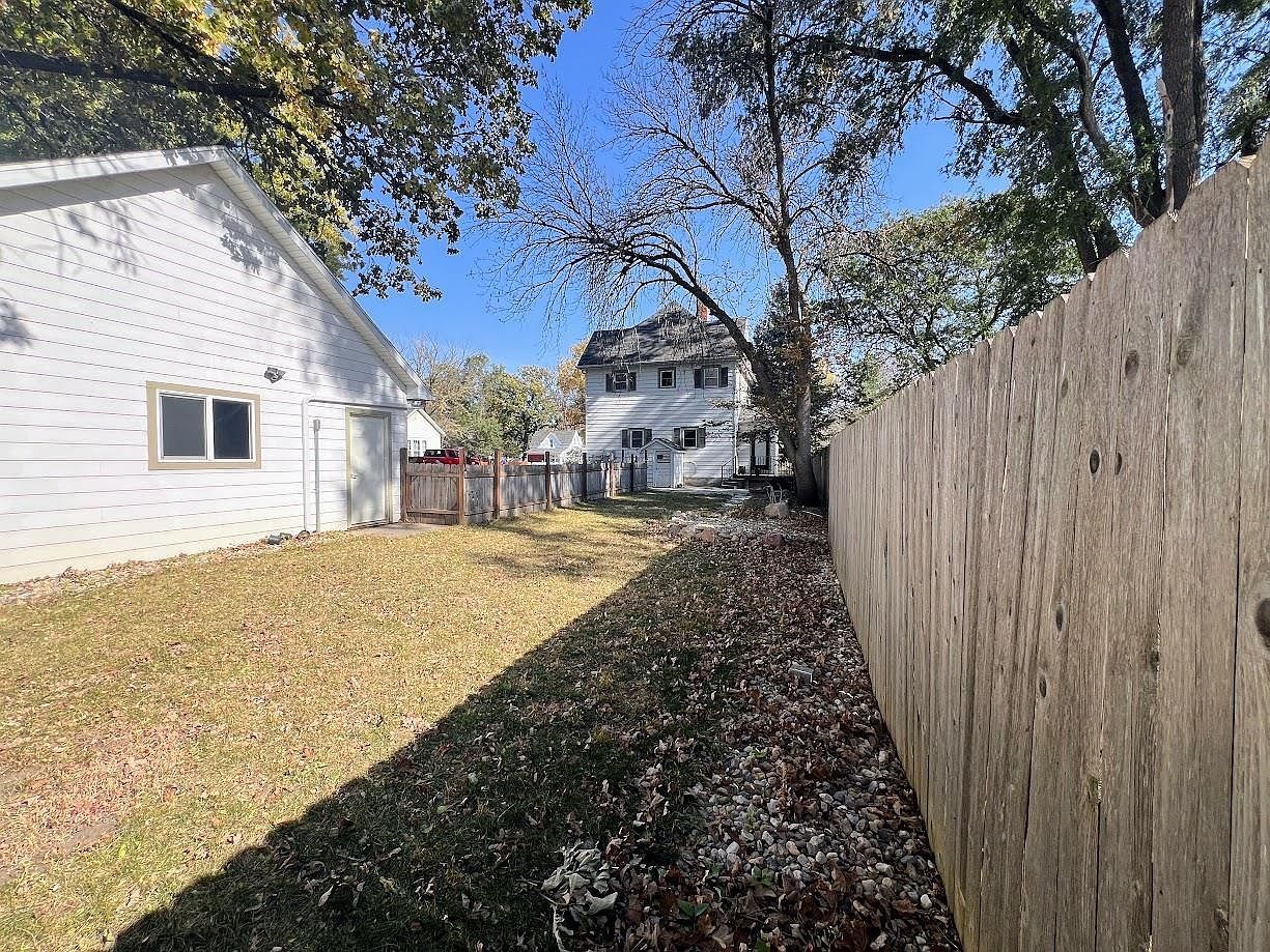 523 4th Ave W Spencer, IA 51301  | Single Family