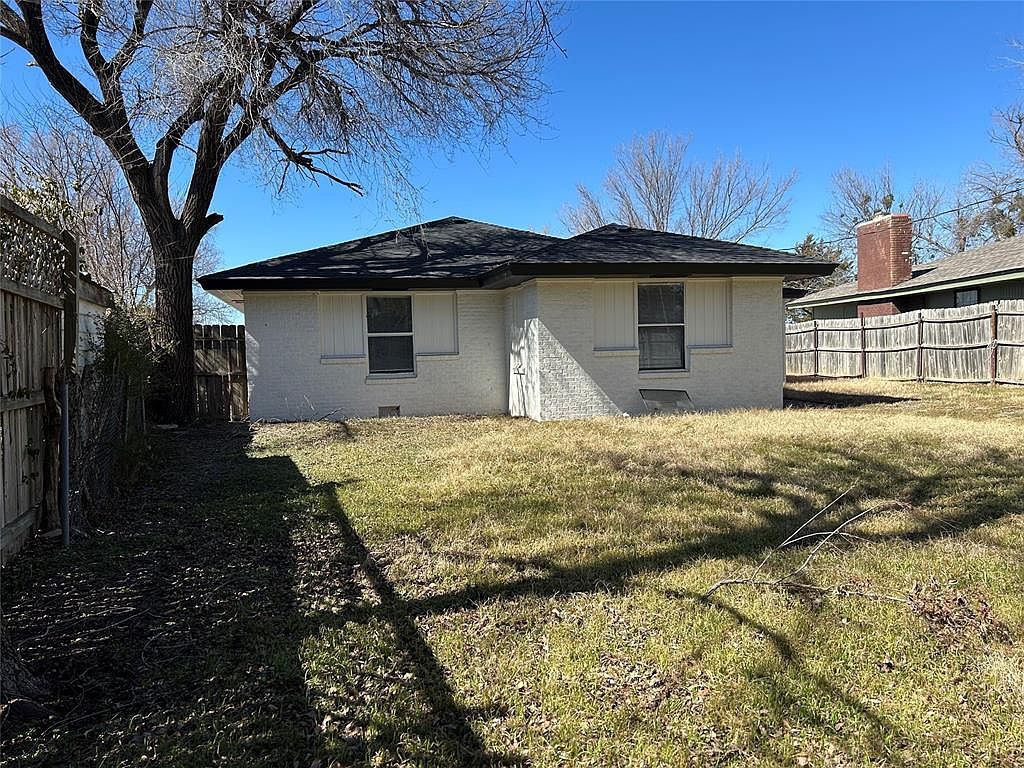 1611 NW 22nd St Lawton, OK 73505 | Single Family