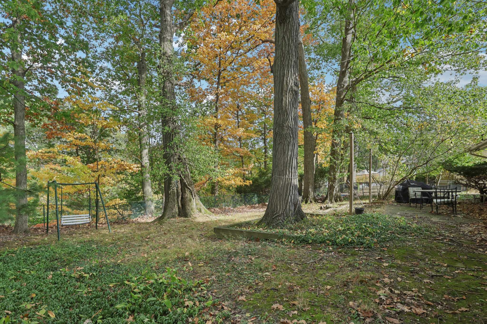 321 Royal Oak Blvd, Richmond Heights, OH, USA, 44143  | Single Family