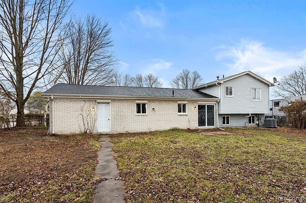 48399 Menter Dr Chesterfield, MI 48047 | Single Family